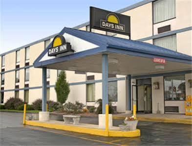 Days Inn By Wyndham Chambersburg Exteriör bild