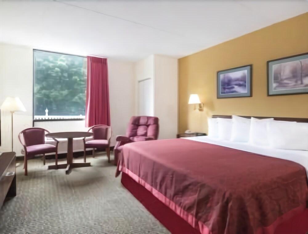 Days Inn By Wyndham Chambersburg Exteriör bild