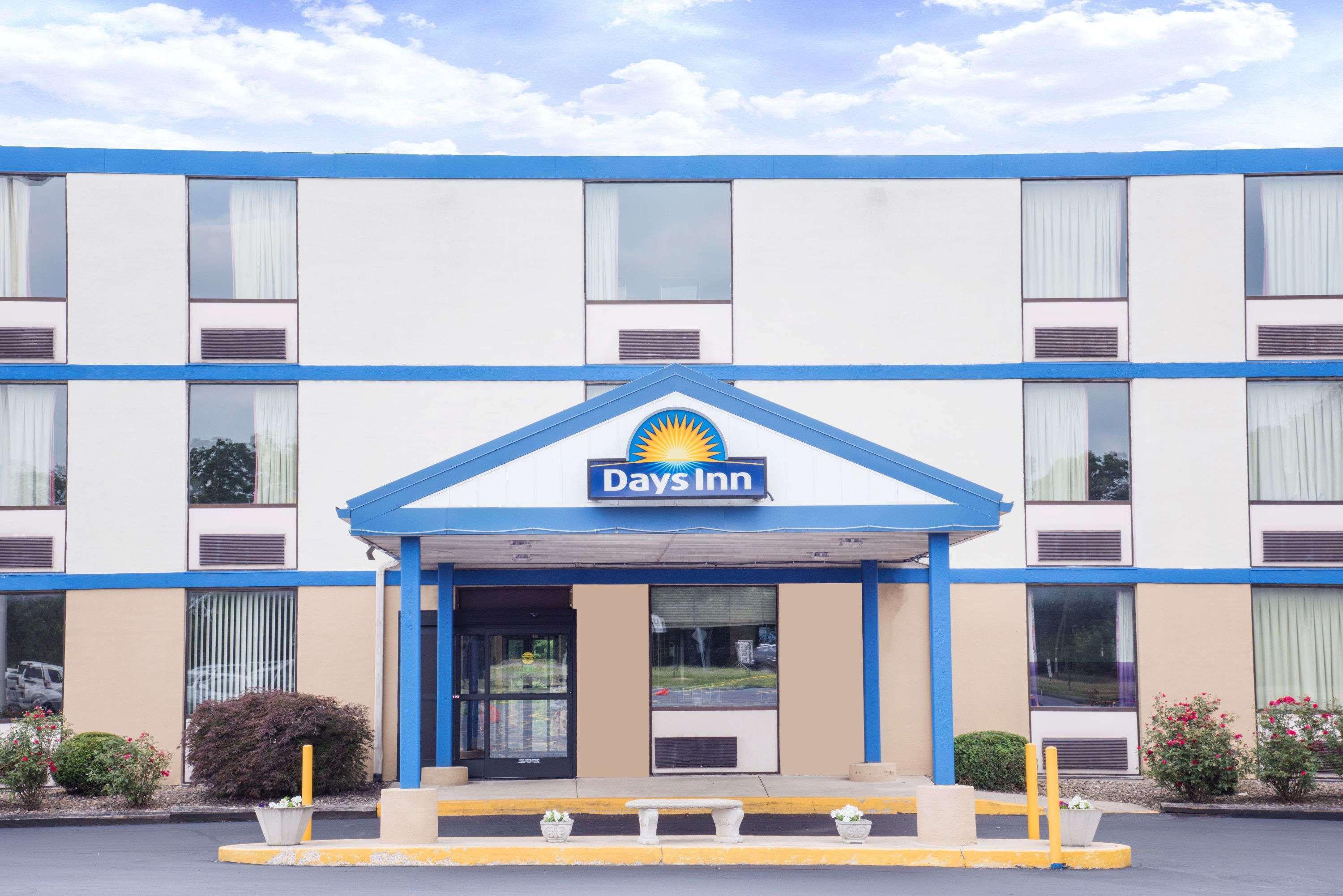 Days Inn By Wyndham Chambersburg Exteriör bild